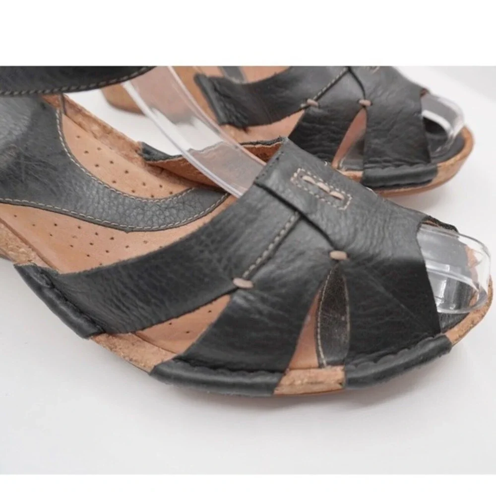 Clarks Artisan Black Leather Cork‎ Wedge Sandals Strappy Shoes 11 Vacation 34-05